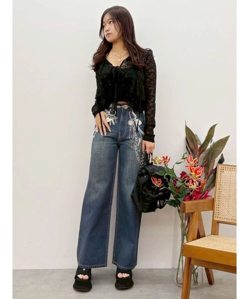 EVRIS（エヴリス）の「スタッズレースリボンシャツ（シャツ/ブラウス・レディース・アイボリー/ブラック・FREE）」の9枚目の写真