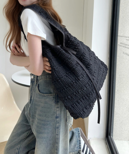 Ada.（エイダ）の「ティアード フリル リボン ショルダー バッグ（ショルダーバッグ・レディース・アイボリー/ホワイト/ブラック・FREE）」の3枚目の写真