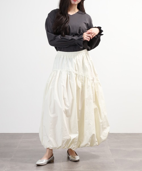 EGLANTINE(エグランティーヌ)の「EGLANTINE バルーンスカート(スカート・レディース・ブラック/オフホワイト/ブルー・40)」の12枚目の写真