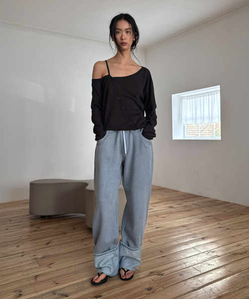 DIAGONAL(ダイアゴナル)の「OFF SHOULDER STRAP CARDIGAN (charcoal)(カーディガン/ボレロ・レディース・その他・FREE)」の4枚目の写真