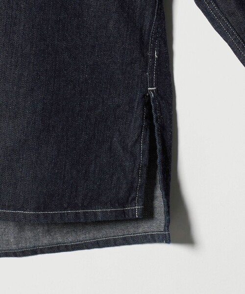 UNITED ARROWS（ユナイテッドアローズ）の「＜KURO＞DENIM SHIRT/デニム シャツ（カーディガン/ボレロ・メンズ・ネイビー・S/M/L）」の5枚目の写真