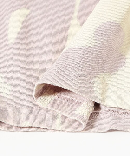 NIKE(ナイキ)の「NIKE / LSE FLORAL PRINT TEE(PARTICLE ROSE)(Tシャツ/カットソー・メンズ・ラベンダー・M/L/XL)」の3枚目の写真