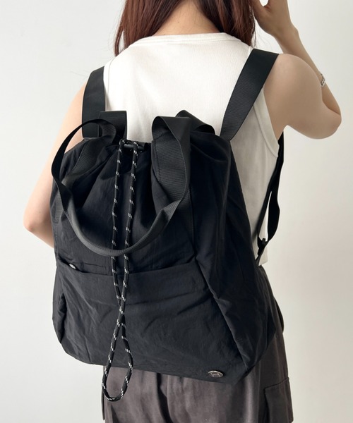 wears(ウェアーズ)の「【A4収納可】2wayドローストリングナイロンバックパック トートバッグ(バックパック/リュック・レディース・ブラック/ベージュ/ライトベージュ・FREE)」の11枚目の写真