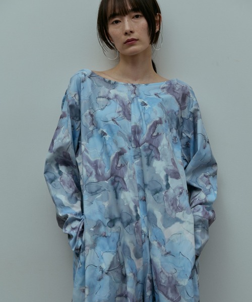 flaeu(フラユ)の「Blur Flower All-in-One(つなぎ/オールインワン・レディース・ピンク/ブルー・1/2)」の8枚目の写真