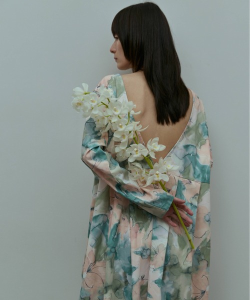 flaeu(フラユ)の「Blur Flower All-in-One(つなぎ/オールインワン・レディース・ピンク/ブルー・1/2)」の12枚目の写真