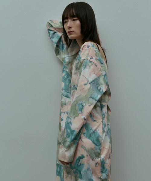 flaeu(フラユ)の「Blur Flower All-in-One(つなぎ/オールインワン・レディース・ピンク/ブルー・1/2)」の11枚目の写真