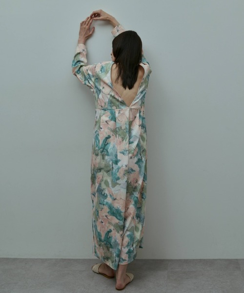 flaeu(フラユ)の「Blur Flower All-in-One(つなぎ/オールインワン・レディース・ピンク/ブルー・1/2)」の16枚目の写真