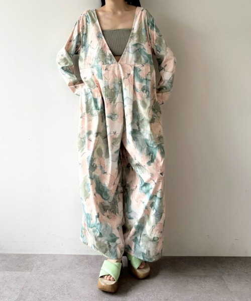flaeu(フラユ)の「Blur Flower All-in-One(つなぎ/オールインワン・レディース・ピンク/ブルー・1/2)」の18枚目の写真