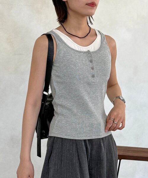 CPCM(シーピーシーエム)の「カップ付きフェイクレイヤードタンク(キャミソール・レディース・ブラウン/グレー/チャコールグレー・FREE)」の6枚目の写真