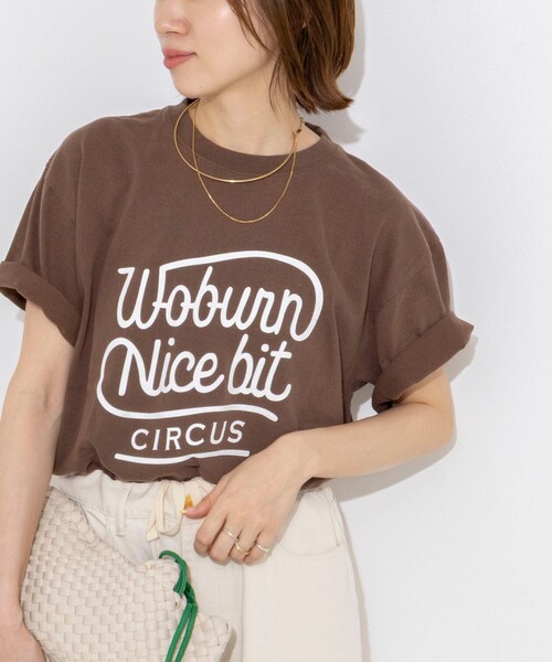 Rie Miller（リエミラー）の「【GULFCOAST SPORTSWEAR/ガルフ コースト スポーツウェア】別注プリントＴシャツ（Tシャツ/カットソー・レディース・ホワイト系その他3/ブラック系その他3/ベージュ系その他3/ブルー系その他7/ホワイト系その他4/ブラック系その他2/ベージュ系その他2・38）」の5枚目の写真