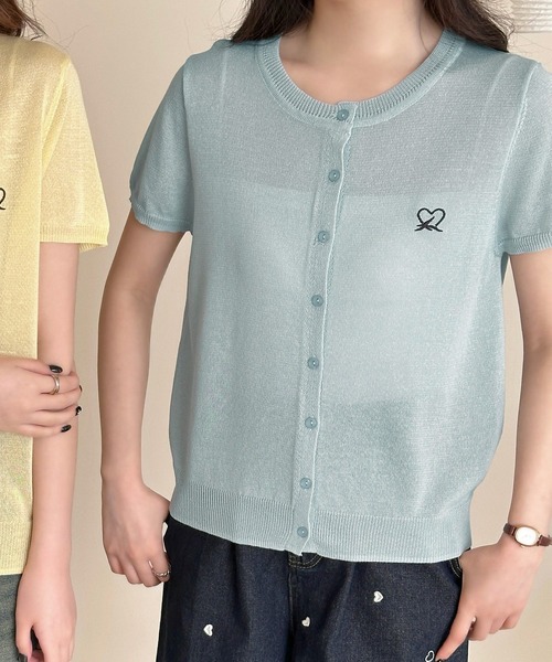 DAY CLOSET(デイ クローゼット)の「【ほどよい透け感】半袖ハートワンポイント サマー ニット カーディガン レディース(カーディガン/ボレロ・レディース・ブラック/イエロー/ライトブルー/アイボリー/ピンク・FREE)」の3枚目の写真