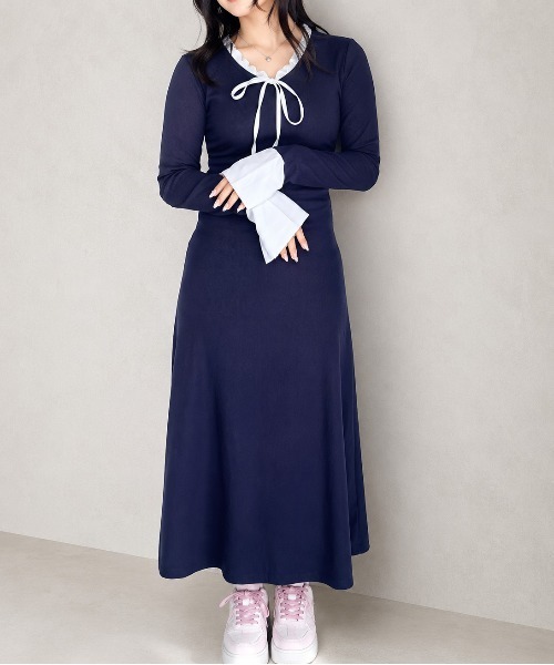 GREENHOX(グリーンホックス)の「【細見え】配色リボンフレアロングワンピース(ワンピース・レディース・ネイビー・MEDIUM/LARGE)」の7枚目の写真