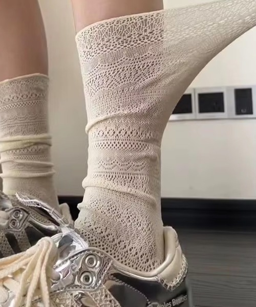 boemy(ボエミー)の「【サイズレス】ストレッチレース シアーソックス 靴下(ソックス/靴下・レディース・オフホワイト/グレー/ブラック・FREE)」の1枚目の写真