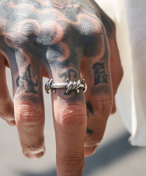 Subciety(サブサエティ)の「Barbed wire ring(リング・メンズ・シルバー・15号/21号/19号/17号)」の16枚目の写真