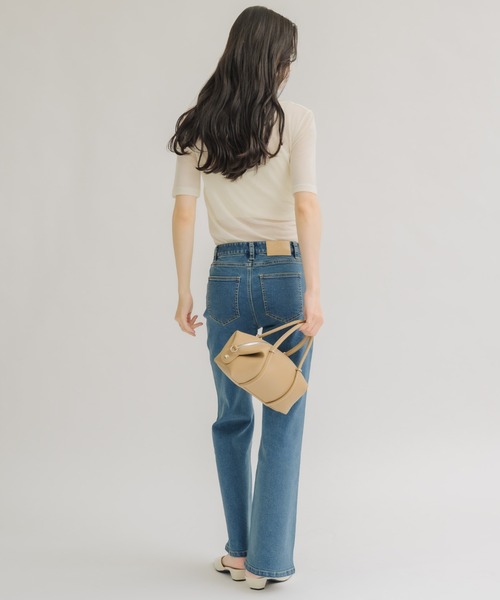 NEUNA（ヌナ）の「【大人気商品から待望の半袖バージョン登場！】オフショルシアードレープハーフスリーブトップス（Tシャツ/カットソー・レディース・ブルー/アイボリー/ネイビー・FREE）」の18枚目の写真