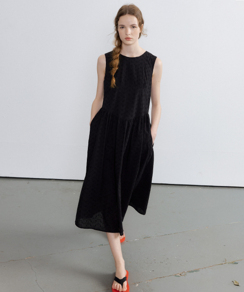 FRIVER07（フリバー07）の「Ribbon pattern lace sleeveless dress [FRSP07OP02]_Black（ワンピース・レディース・ブラック・FREE）」の2枚目の写真