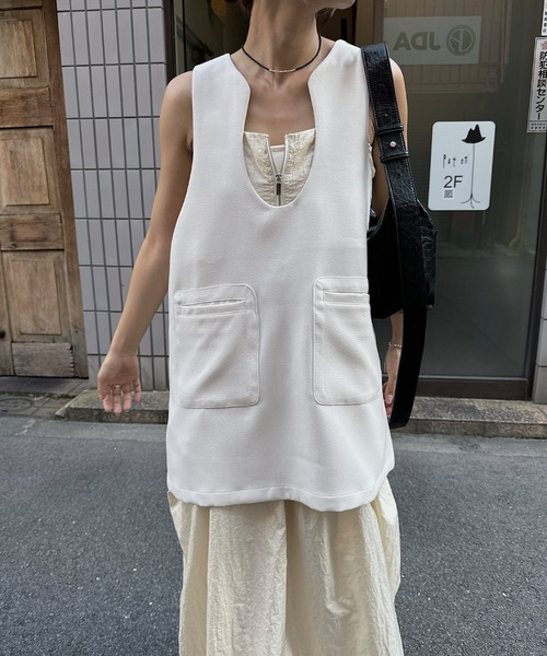 nananamoe(ナナナモエ)の「gather drawstring front zip nylon cami OP / ギャザードローストリングフロントジップナイロンキャミワンピース(ワンピース・レディース・ライトベージュ/ブラック・FREE)」の20枚目の写真