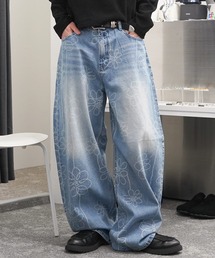 GLARE（グレア）の「【GLARE】フラワー抜染 バルーンデニムパンツ / Floral Dye-Out Balloon Denim Pants（デニムパンツ）」