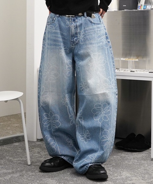 GLARE(グレア)の「【GLARE】フラワー抜染 バルーンデニムパンツ / Floral Dye-Out Balloon Denim Pants(デニムパンツ・メンズ・ブルー/ブラック・L/M/S)」の9枚目の写真
