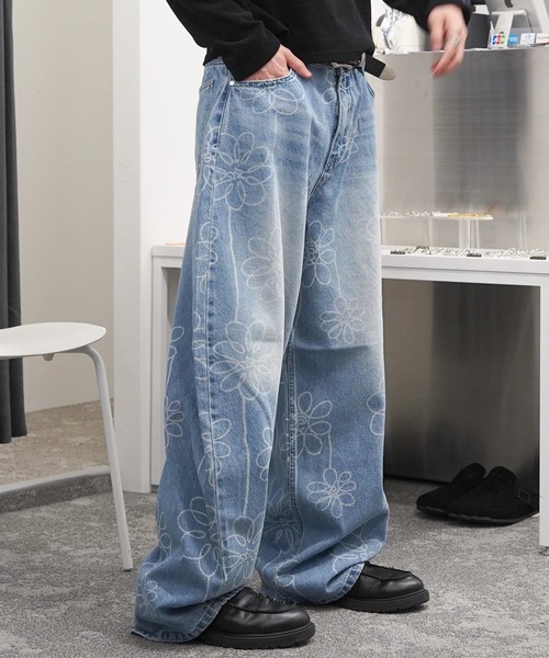 GLARE(グレア)の「【GLARE】フラワー抜染 バルーンデニムパンツ / Floral Dye-Out Balloon Denim Pants(デニムパンツ・メンズ・ブルー/ブラック・L/M/S)」の11枚目の写真