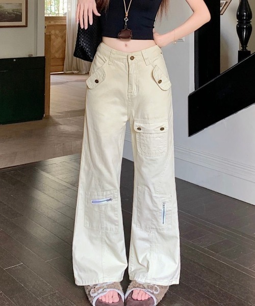 LADY LIKE(レディライク)の「ファスナーポケット付きカーゴパンツ(その他パンツ・レディース・アイボリー・M)」の6枚目の写真