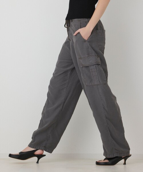 GRACE CONTINENTAL(グレースコンチネンタル)の「ツイルカーゴパンツ(カーゴパンツ・レディース・チャコールグレー/カーキ・38/36)」の11枚目の写真