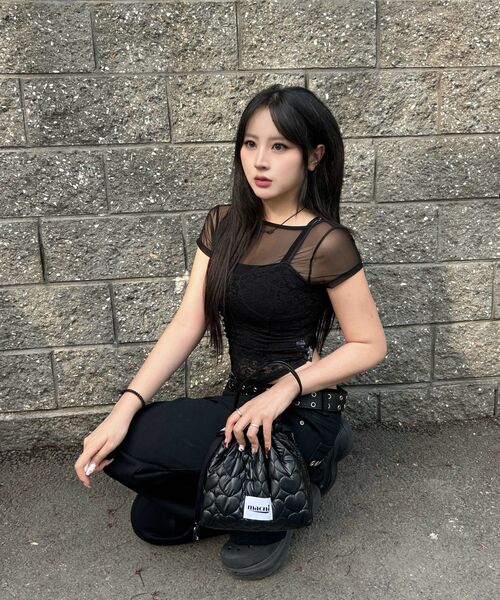 MACNI（マクニ）の「HEART QUILTING STRING POUCH BAG BLACK（トートバッグ・レディース・ブラック・FREE）」の5枚目の写真