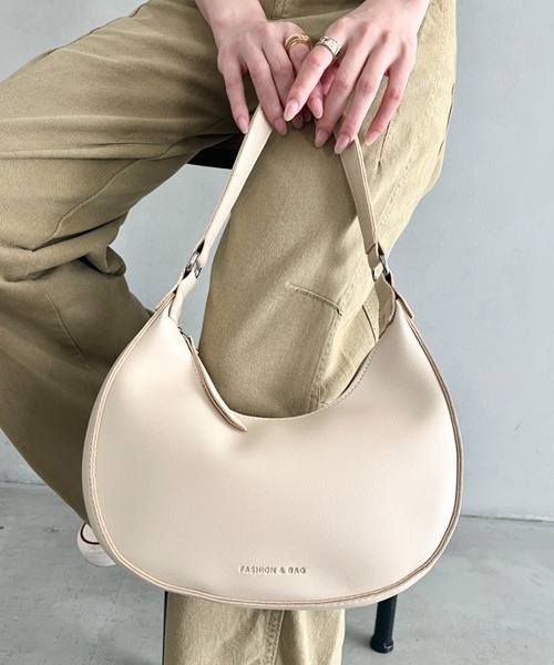 wears(ウェアーズ)の「ハーフムーンショルダーバッグ ワンハンドルハンドバッグ(ハンドバッグ・レディース・アイボリー/グレイッシュベージュ/ブラック・FREE)」の2枚目の写真