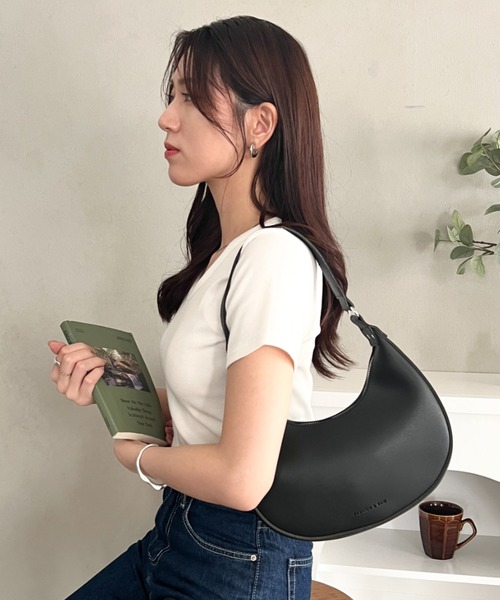 wears(ウェアーズ)の「ハーフムーンショルダーバッグ ワンハンドルハンドバッグ(ハンドバッグ・レディース・アイボリー/グレイッシュベージュ/ブラック・FREE)」の8枚目の写真