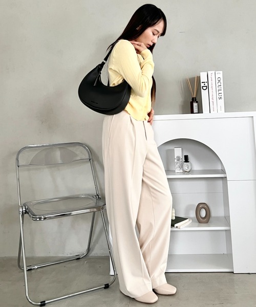 wears(ウェアーズ)の「ハーフムーンショルダーバッグ ワンハンドルハンドバッグ(ハンドバッグ・レディース・アイボリー/グレイッシュベージュ/ブラック・FREE)」の16枚目の写真