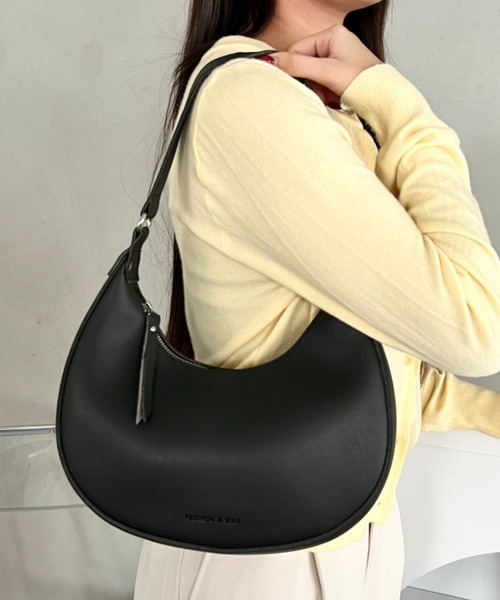 wears(ウェアーズ)の「ハーフムーンショルダーバッグ ワンハンドルハンドバッグ(ハンドバッグ・レディース・アイボリー/グレイッシュベージュ/ブラック・FREE)」の12枚目の写真