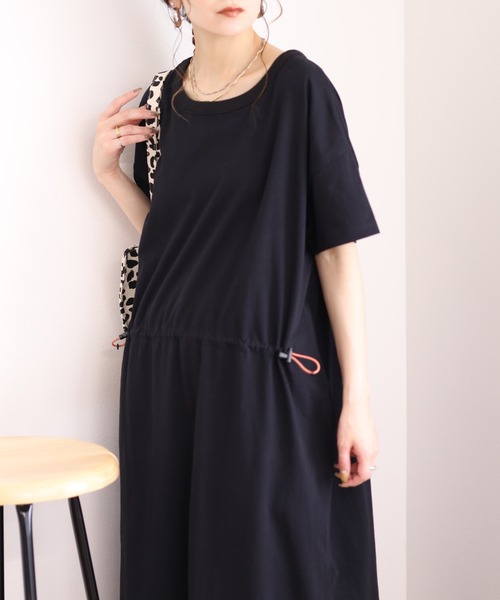 Arinomama(アリノママ)の「Arinomama 20s オーガニック天竺 シェイプウエスト ワンピース(ワンピース・レディース・ライトブラウン/ブラック/カーキ・FREE)」の4枚目の写真
