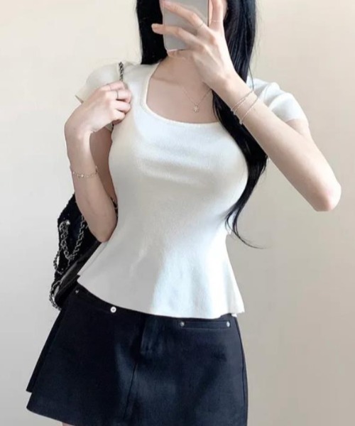 semplice(センプリチェ)の「Tシャツ【韓国ファッション】(Tシャツ/カットソー・レディース・ベージュ/ブラック・F)」の8枚目の写真