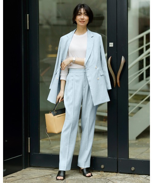 DoCLASSE( ドゥクラッセ)の「リネン混ストレッチ・テーパードパンツ(その他パンツ・レディース・ブラウン/ライトブルー/ダークネイビー・11/9/7)」の1枚目の写真