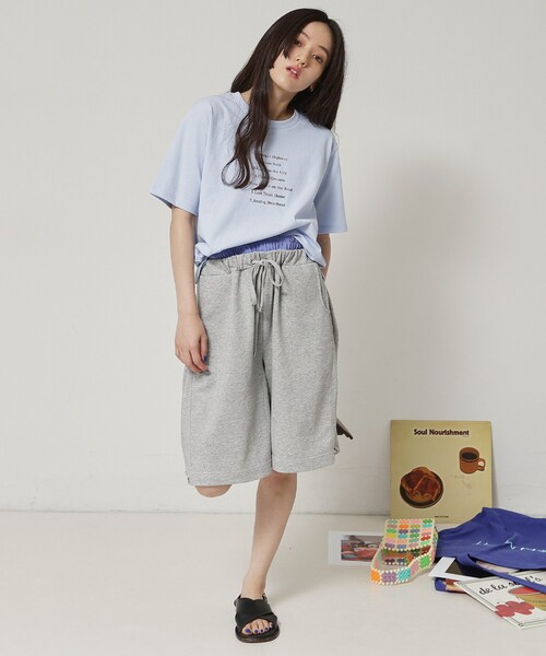 ALL NEW MART(オールニューマート)の「ピアノ グラフィックTシャツ(Tシャツ/カットソー・レディース・ライトブルー/ホワイト/ライトグレー・00)」の6枚目の写真