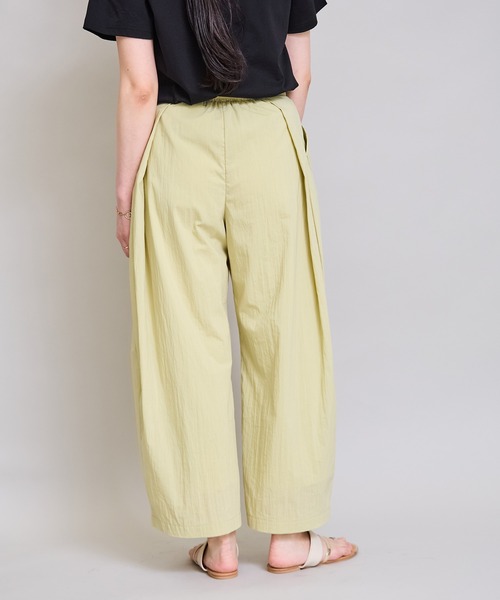 LHELBIE(レルビエ)の「ウエストタックパンツ(その他パンツ・レディース・ブラック/パープル/グリーン・M)」の6枚目の写真