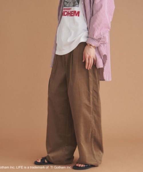 Doux archives（ドゥアルシーヴ）の「コーデュロイタックパンツ（その他パンツ・レディース・レッド/モカ/グレイッシュベージュ・36/38）」の16枚目の写真