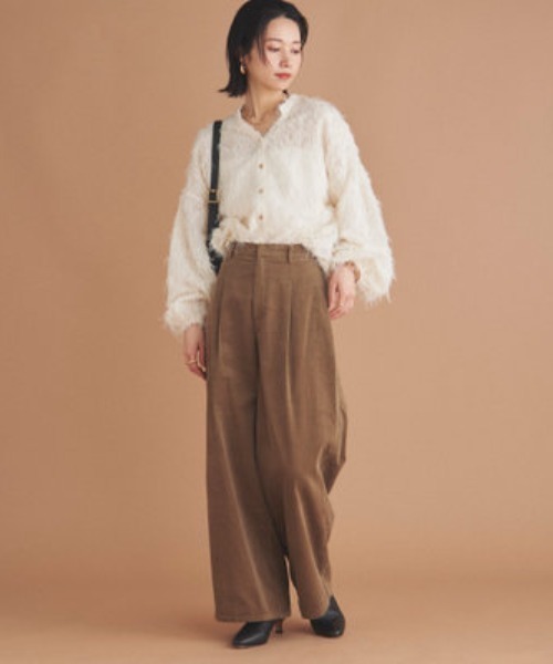 Doux archives（ドゥアルシーヴ）の「コーデュロイタックパンツ（その他パンツ・レディース・レッド/モカ/グレイッシュベージュ・36/38）」の22枚目の写真