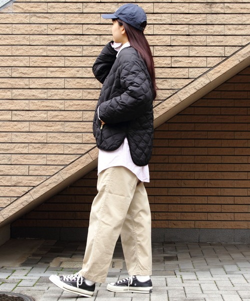 GYMPHLEX（ジムフレックス）の「Gymphlex/ジムフレックス　キルトダウンカラーレスジャケット　QUILT DOWN COLLARLESS JACKET　GY-A0431 NYM（ダウンジャケット/コート・レディース・グレイッシュベージュ/ブラック・14）」の18枚目の写真