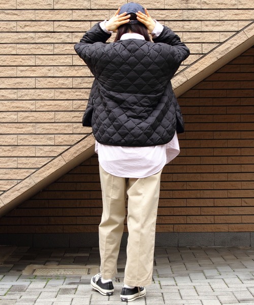 GYMPHLEX（ジムフレックス）の「Gymphlex/ジムフレックス　キルトダウンカラーレスジャケット　QUILT DOWN COLLARLESS JACKET　GY-A0431 NYM（ダウンジャケット/コート・レディース・グレイッシュベージュ/ブラック・14）」の19枚目の写真