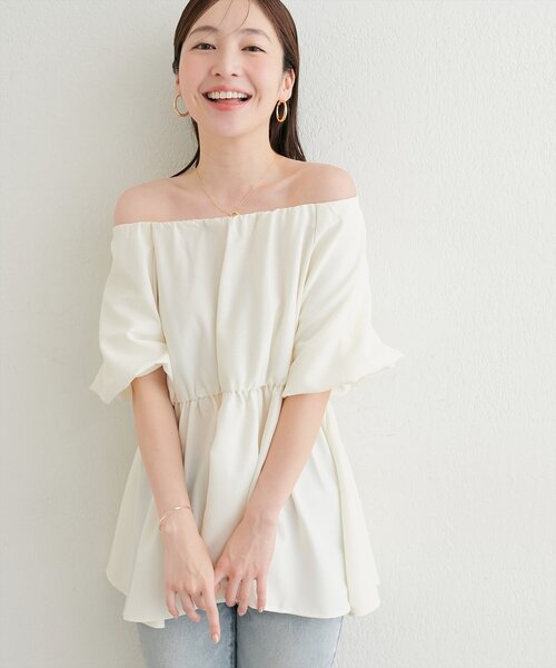 natural couture（ナチュラルクチュール）の「パフスリーブペプラムトップス（シャツ/ブラウス・レディース・ライトグレー/ブラック/オフホワイト/モカ・FREE）」の10枚目の写真