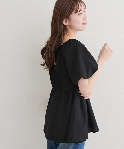 natural couture（ナチュラルクチュール）の「パフスリーブペプラムトップス（シャツ/ブラウス・レディース・ライトグレー/ブラック/オフホワイト/モカ・FREE）」の17枚目の写真
