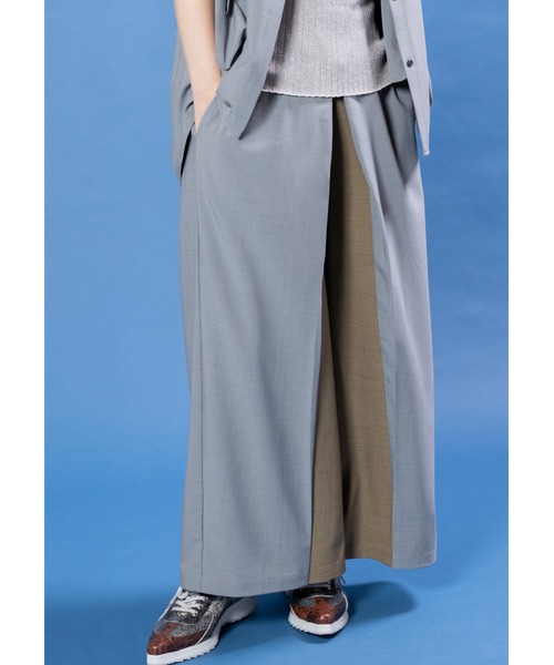 OSMOSIS(オズモーシス)の「バイカラータックパンツ(その他パンツ・レディース・ブラック/グレー/ブラウン・ONE SIZE)」の2枚目の写真