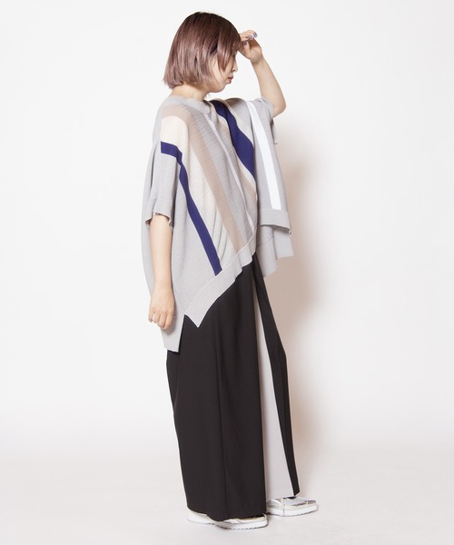 OSMOSIS(オズモーシス)の「バイカラータックパンツ(その他パンツ・レディース・ブラック/グレー/ブラウン・ONE SIZE)」の17枚目の写真