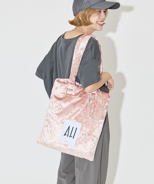 AMERICAN HOLIC(アメリカンホリック)の「26AWパテッドホリホリトートバッグ(トートバッグ・レディース・シルバー/ピンク/ブルー/チャコールグレー/ブラック/レオパード/ゴールド・FREE)」の5枚目の写真