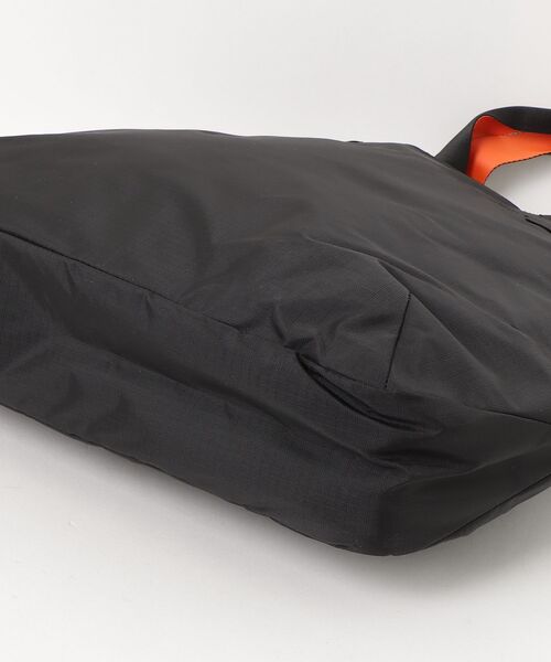 ALPAKA(アルパカ)の「ALPAKA / アルパカ Elements Tote (M) (Black Axoflux 210D) 撥水 軽量 PC トートバッグ(トートバッグ・メンズ・ブラック・FREE)」の17枚目の写真
