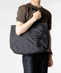 ALPAKA（アルパカ）の「ALPAKA / アルパカ Elements Tote (M) (Black Axoflux 210D) 撥水 軽量 PC トートバッグ（トートバッグ）」
