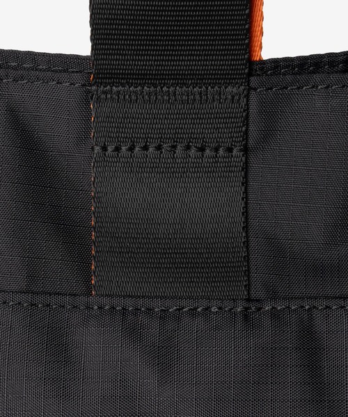 ALPAKA(アルパカ)の「ALPAKA / アルパカ Elements Tote (M) (Black Axoflux 210D) 撥水 軽量 PC トートバッグ(トートバッグ・メンズ・ブラック・FREE)」の12枚目の写真
