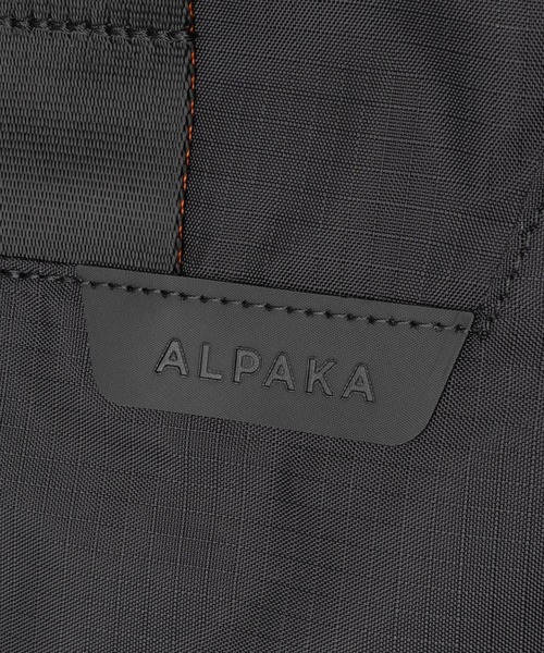 ALPAKA(アルパカ)の「ALPAKA / アルパカ Elements Tote (M) (Black Axoflux 210D) 撥水 軽量 PC トートバッグ(トートバッグ・メンズ・ブラック・FREE)」の14枚目の写真