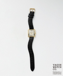 VAGUE WATCH CO. Carre 25mm heavy wavy YG